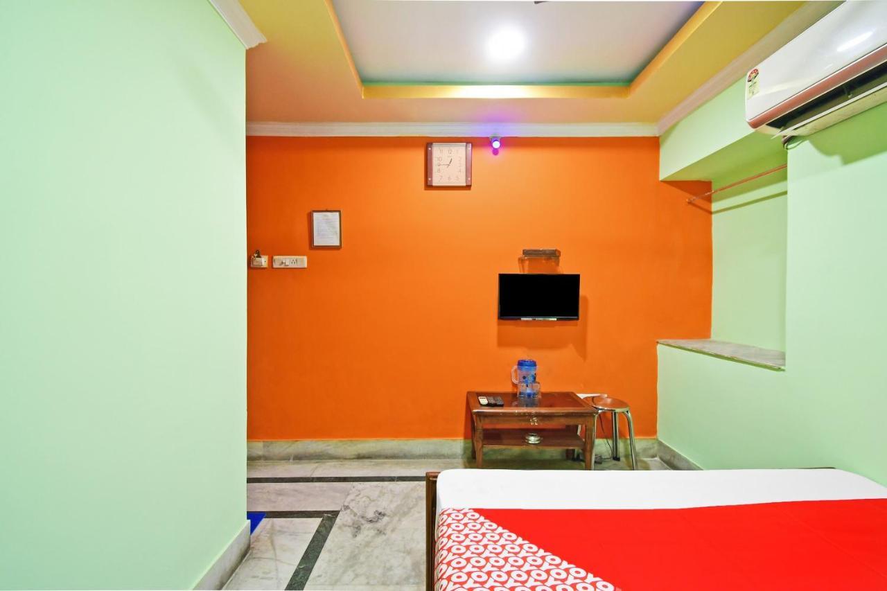 Oyo 85829 Max International Hotell Kolkata Eksteriør bilde