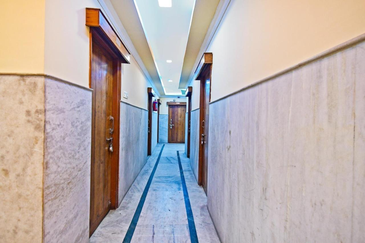 Oyo 85829 Max International Hotell Kolkata Eksteriør bilde